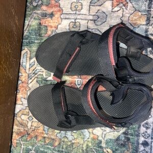 Teva universal trail hiking sandals with Vibram outsole